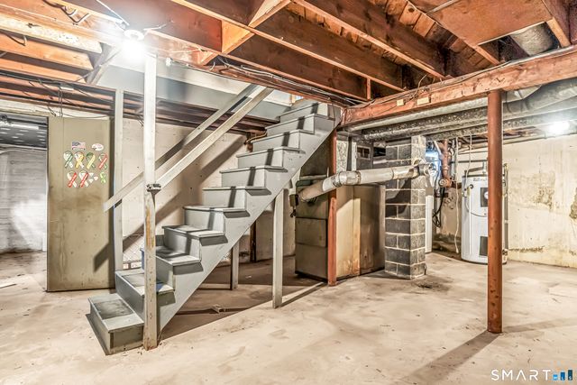 339 Goldenrod Avenue, Bridgeport, CT 06606