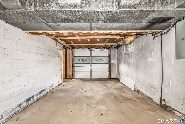 339 Goldenrod Avenue, Bridgeport, CT 06606