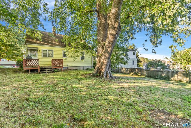 339 Goldenrod Avenue, Bridgeport, CT 06606