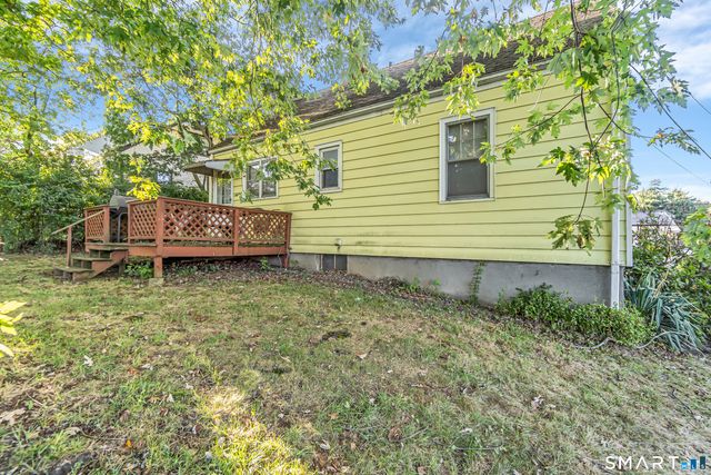 339 Goldenrod Avenue, Bridgeport, CT 06606