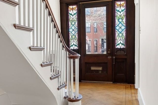 512 East Broadway, Boston, MA 02127