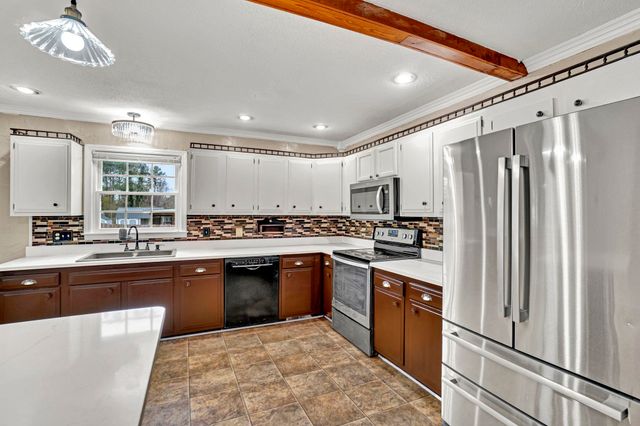 1605 E Durst Avenue, Greenwood, SC 29649