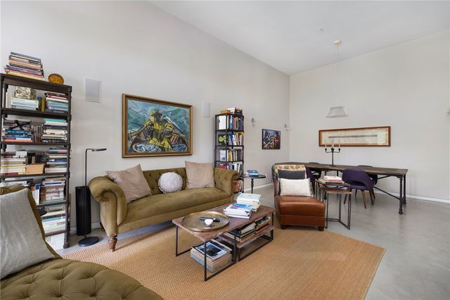 426 Spring Street 101, Newport, RI 02840