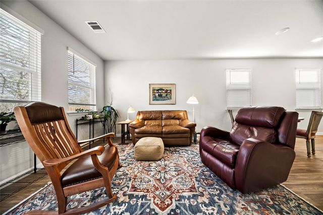 174 Bendecido LOOP, Elgin, TX 78621