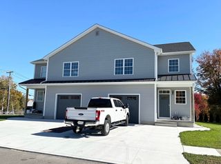7 Mark Dr 7, Agawam, MA 01001