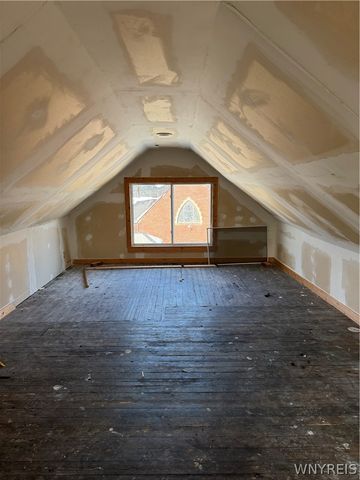 4006 Deveaux Street, Niagara Falls, NY 14305