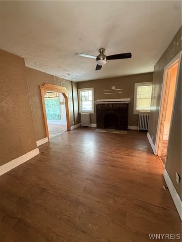 4006 Deveaux Street, Niagara Falls, NY 14305