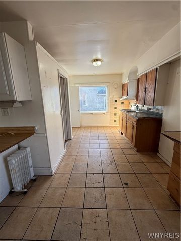 4006 Deveaux Street, Niagara Falls, NY 14305