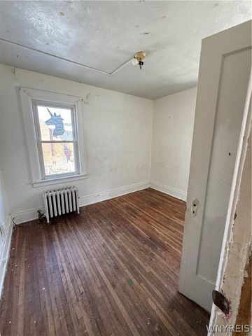 4006 Deveaux Street, Niagara Falls, NY 14305