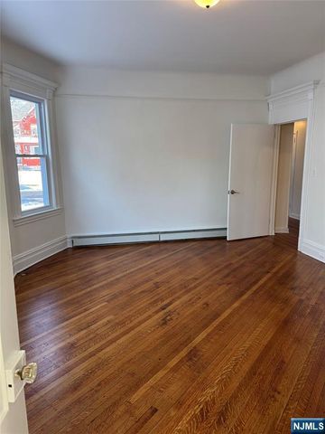 135 Home Avenue 1st Floor, Rutherford, NJ 07070