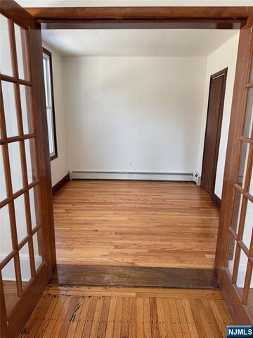 135 Home Avenue 1st Floor, Rutherford, NJ 07070