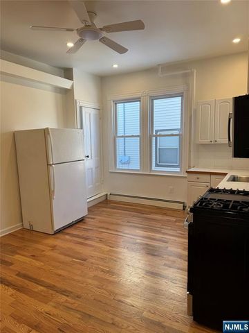 135 Home Avenue 1st Floor, Rutherford, NJ 07070