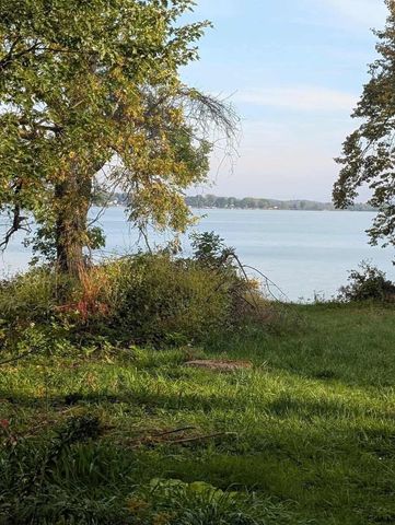 3440 Mallard Avenue, Stoughton, WI 53589