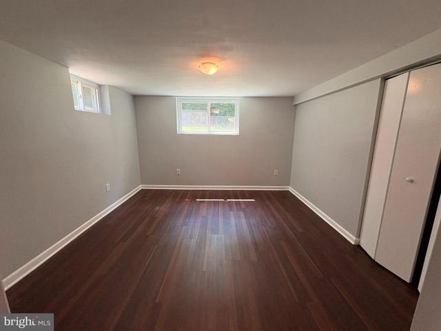 8802 34TH AVE, College Park, MD 20740