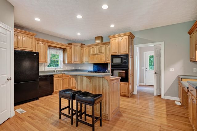 358 Andrew Jackson Blvd, Dowelltown, TN 37059
