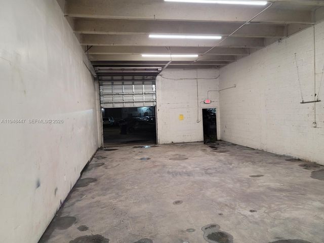 5629 Dawson St, Hollywood, FL 33023