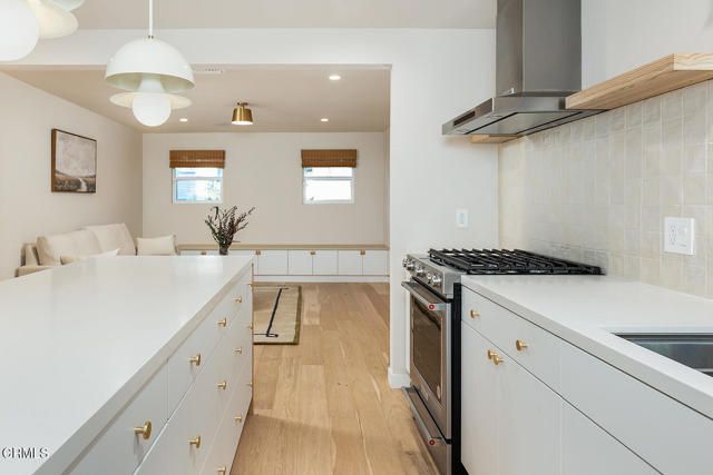 987 Bell Street, Pasadena, CA 91104