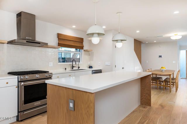 987 Bell Street, Pasadena, CA 91104