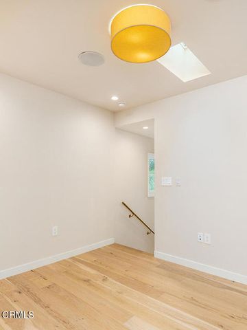 987 Bell Street, Pasadena, CA 91104