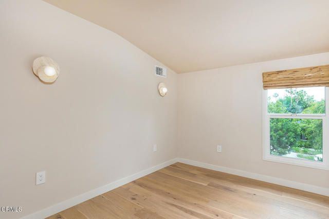 987 Bell Street, Pasadena, CA 91104