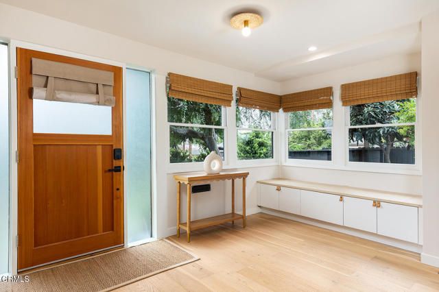 987 Bell Street, Pasadena, CA 91104