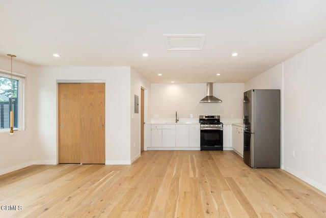 987 Bell Street, Pasadena, CA 91104