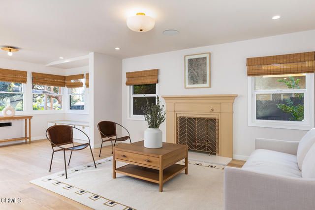 987 Bell Street, Pasadena, CA 91104