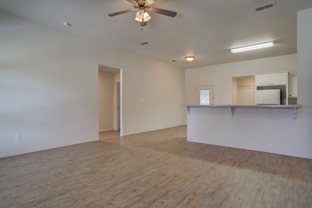 2102 17th Street, Lubbock, TX 79401