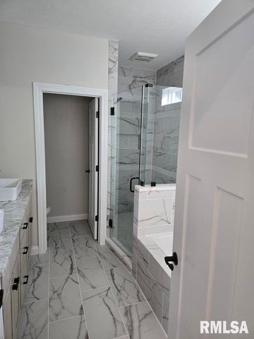 11227 N STONE CREEK Drive, Dunlap, IL 61525