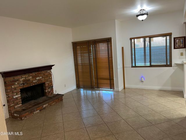 359 W Pagosa Court, Palmdale, CA 93551