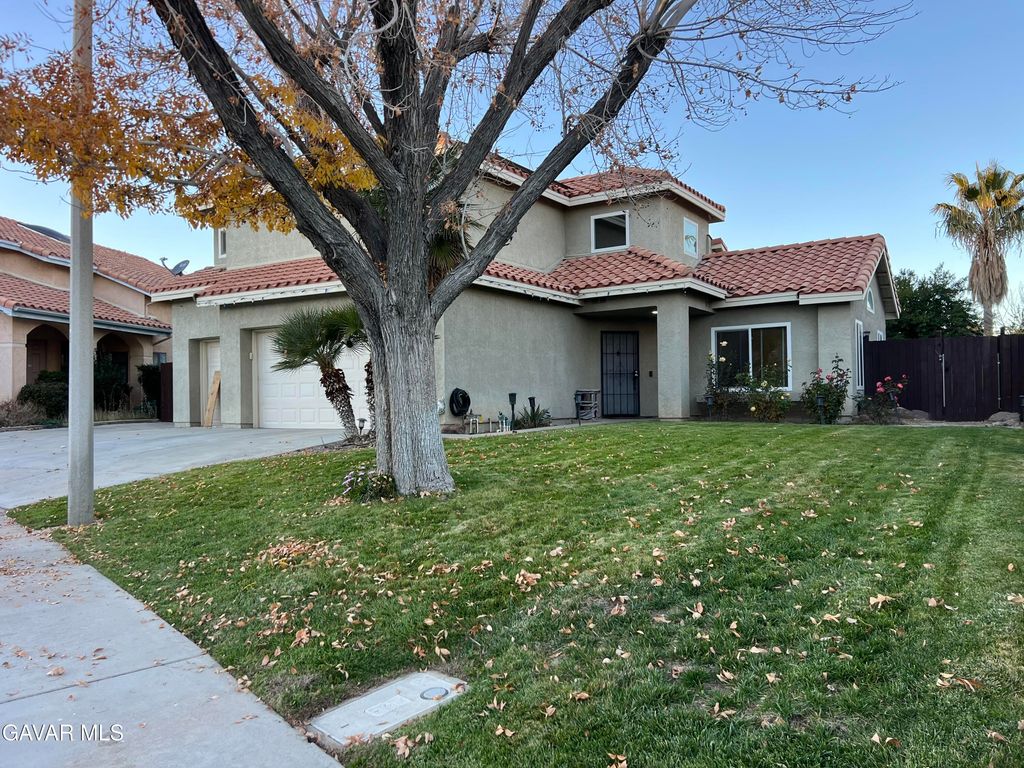 359 W Pagosa Court, Palmdale, CA 93551