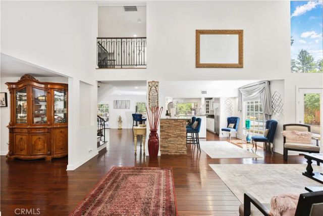 370 S Yorkshire, Anaheim, CA 92808