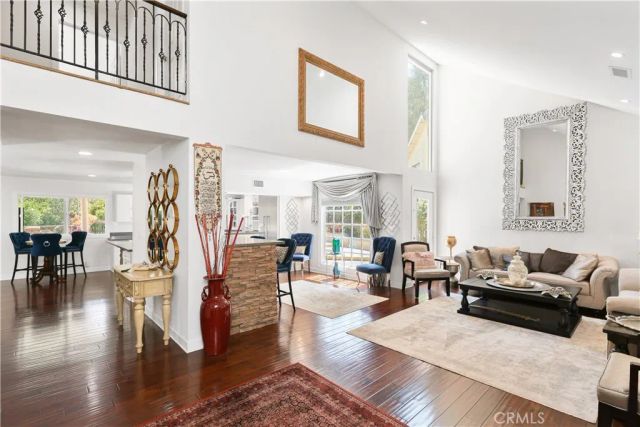 370 S Yorkshire, Anaheim, CA 92808