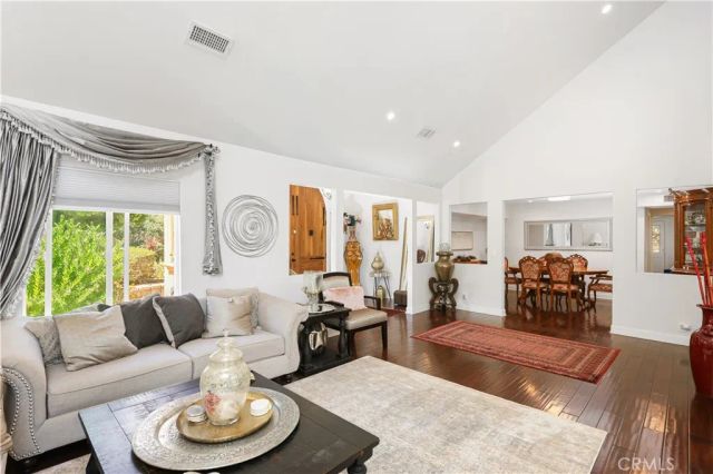 370 S Yorkshire, Anaheim, CA 92808