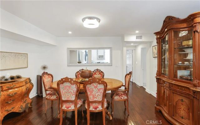 370 S Yorkshire, Anaheim, CA 92808