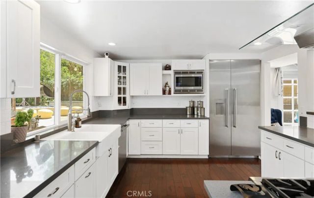 370 S Yorkshire, Anaheim, CA 92808