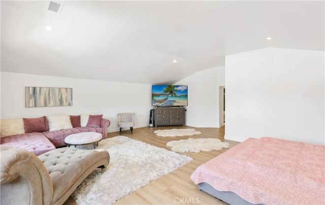 370 S Yorkshire, Anaheim, CA 92808