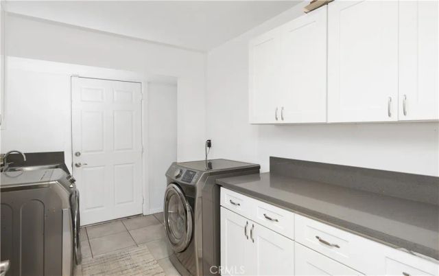 370 S Yorkshire, Anaheim, CA 92808