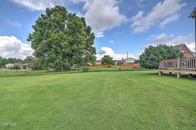 15519 Lee Highway, Bristol, VA 24202