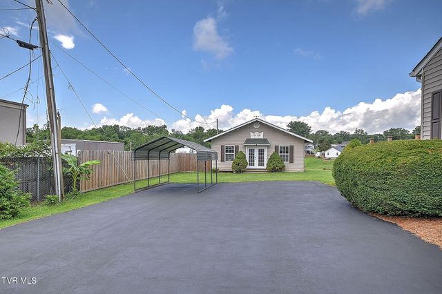 15519 Lee Highway, Bristol, VA 24202