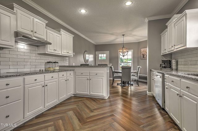 15519 Lee Highway, Bristol, VA 24202