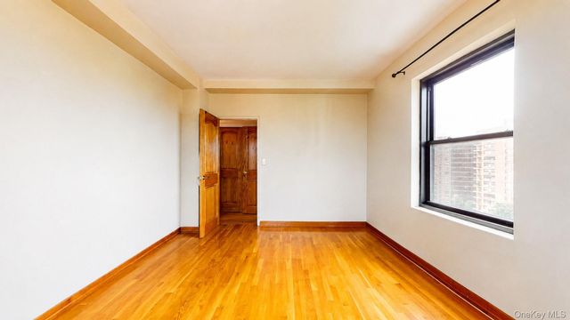 99-05 63rd Dr 7K, Rego Park, NY 11374