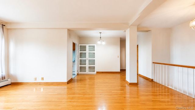 99-05 63rd Dr 7K, Rego Park, NY 11374