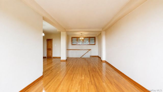 99-05 63rd Dr 7K, Rego Park, NY 11374