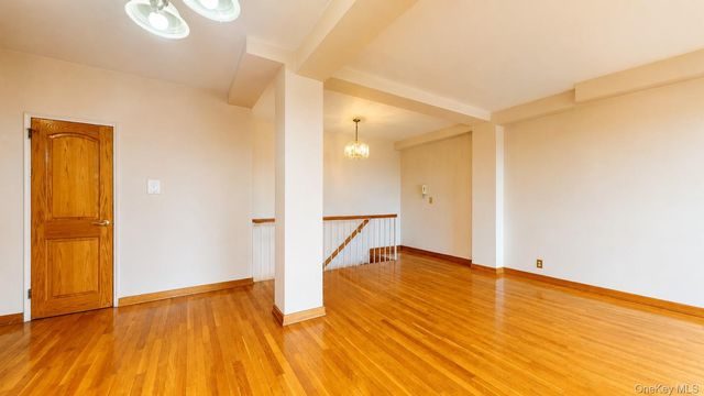 99-05 63rd Dr 7K, Rego Park, NY 11374