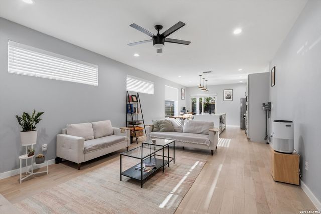 2107 Schley Ave, San Antonio, TX 78210