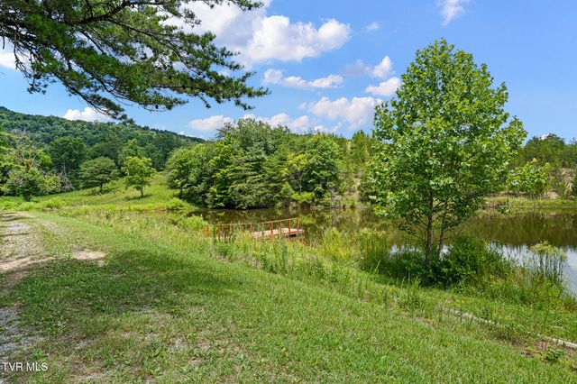 1871 Goodman Loop, Bulls Gap, TN 37711