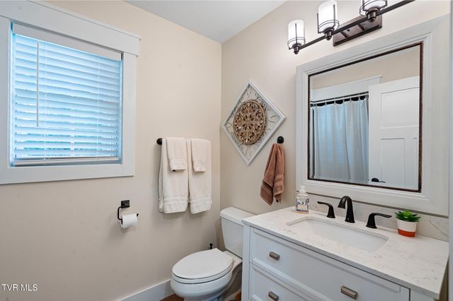 1871 Goodman Loop, Bulls Gap, TN 37711