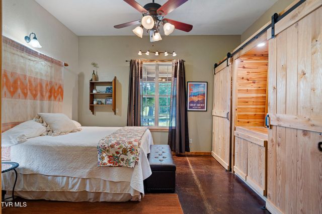 1871 Goodman Loop, Bulls Gap, TN 37711