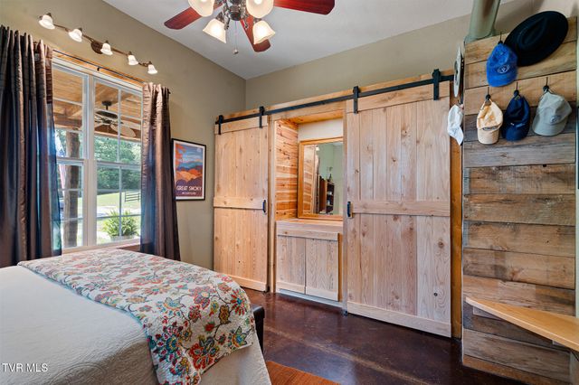 1871 Goodman Loop, Bulls Gap, TN 37711